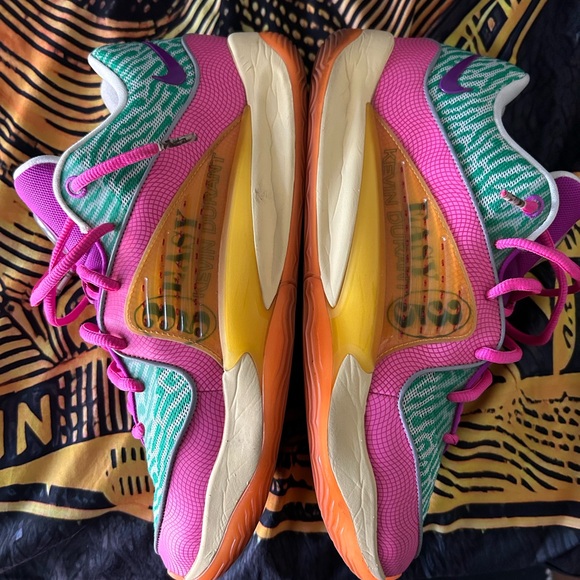 What the KD pack - Picture 6 of 7